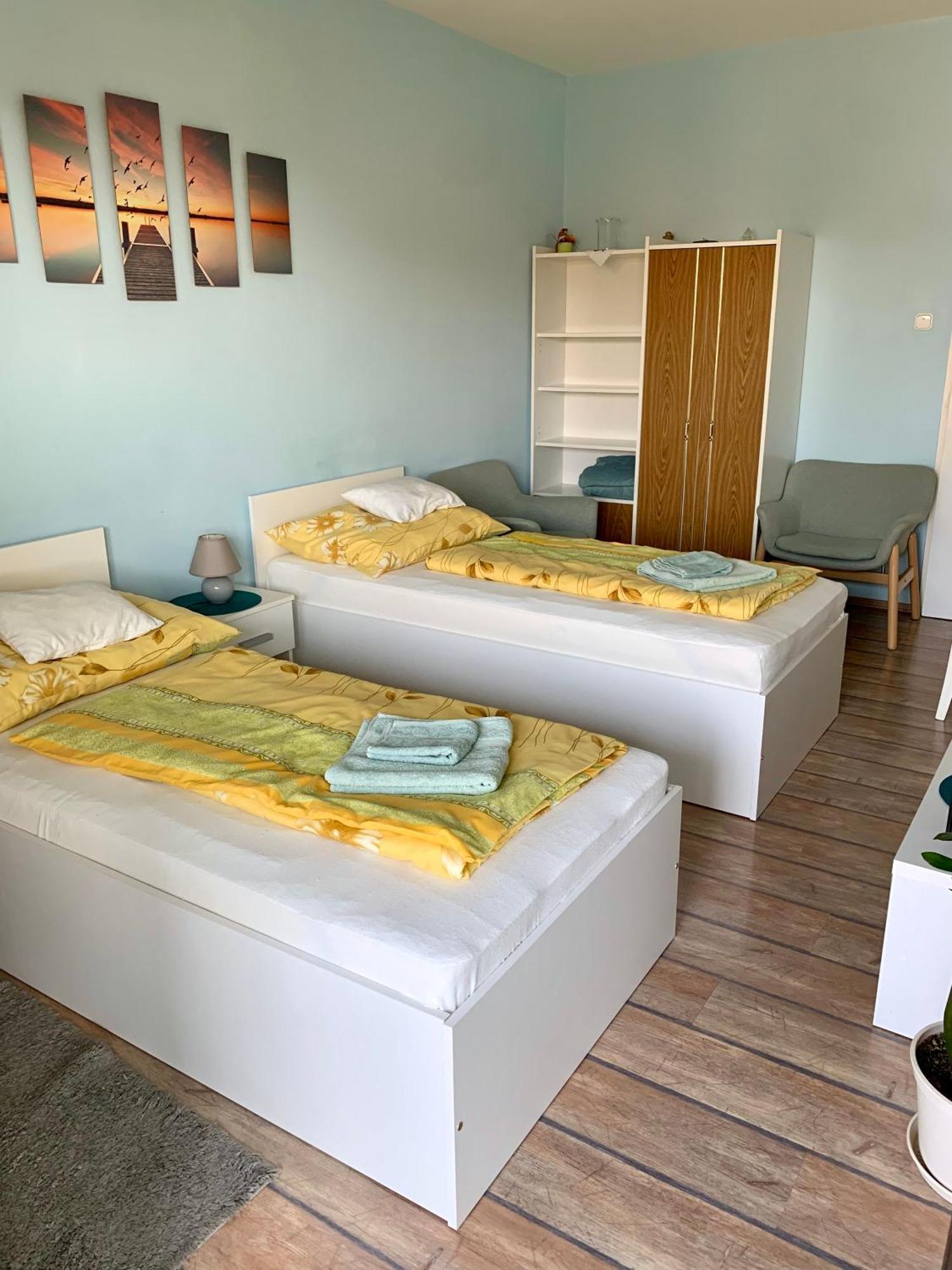 Aloé Apartman Sopron Esterno foto